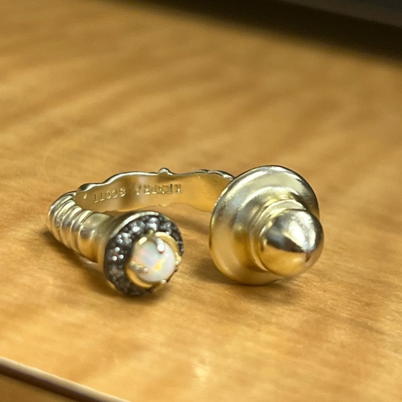 $85 Kendra Scott Branson Open Ring In Gold Tone Size 7 - Picture 9 of 12